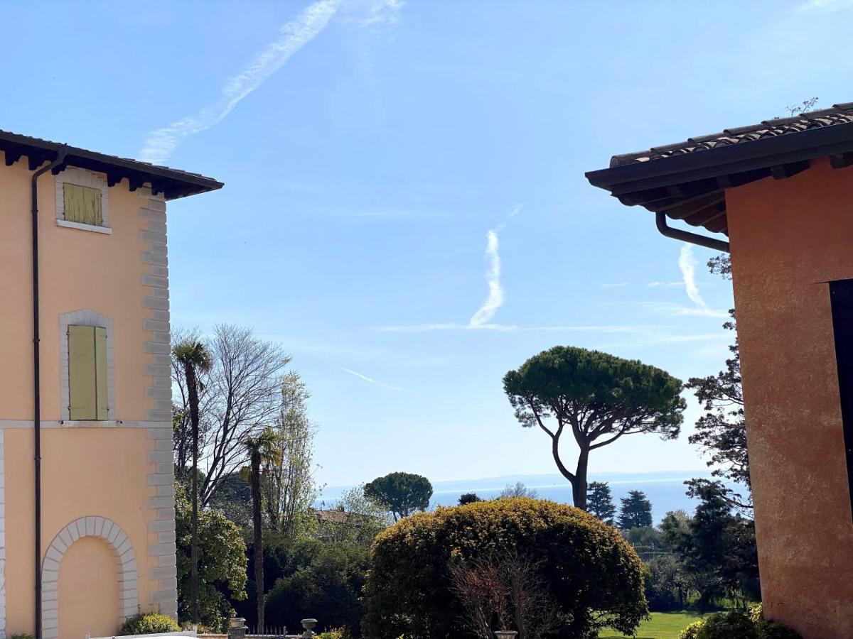 Residence Corte Ferrari -Ciao Vacanze- Moniga del Garda Exterior foto